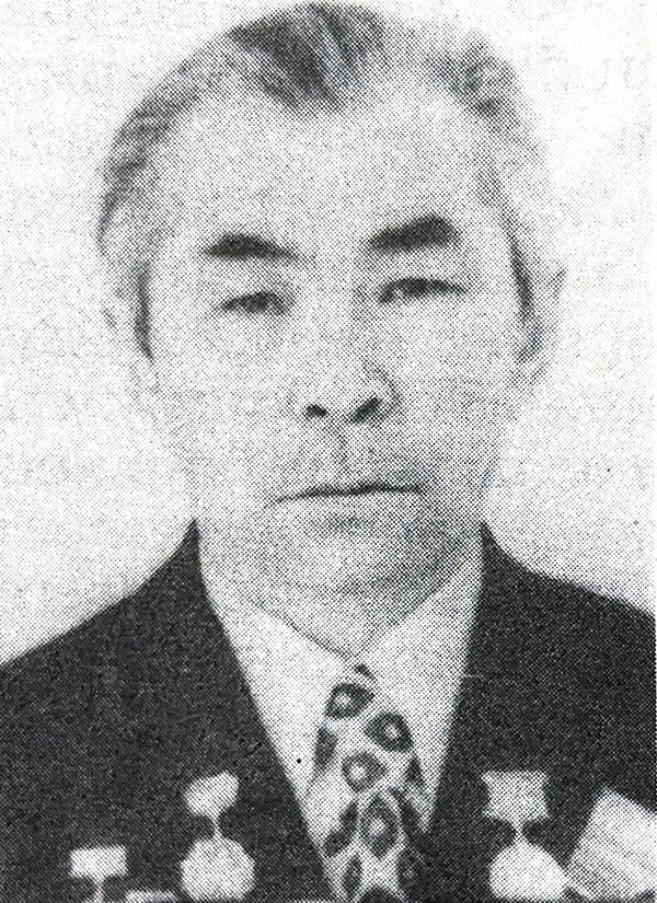 Эрдниев Церн Буляевич